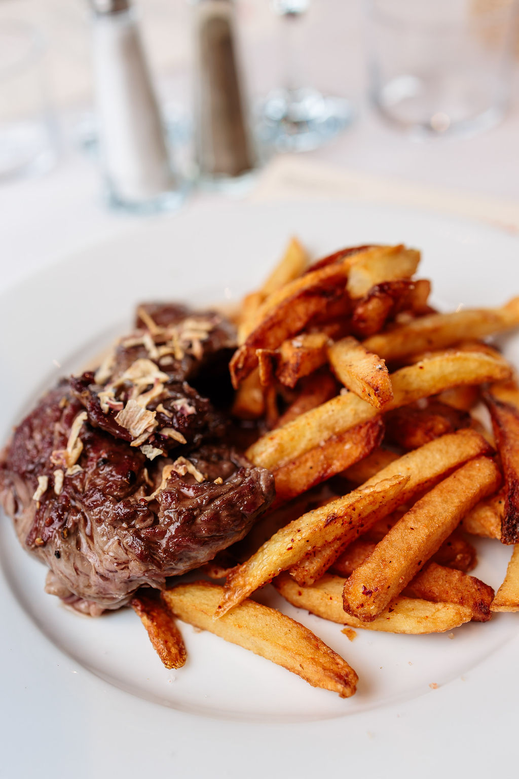 Pièce du Boucher frites le Bouillon Béarnais