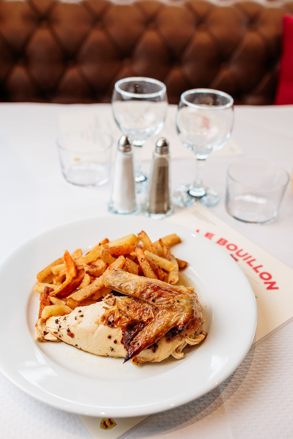 Poulet rôti à la broche Le Bouillon Béarnais